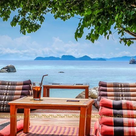 Ten Moons Lipe Resort 외부 사진