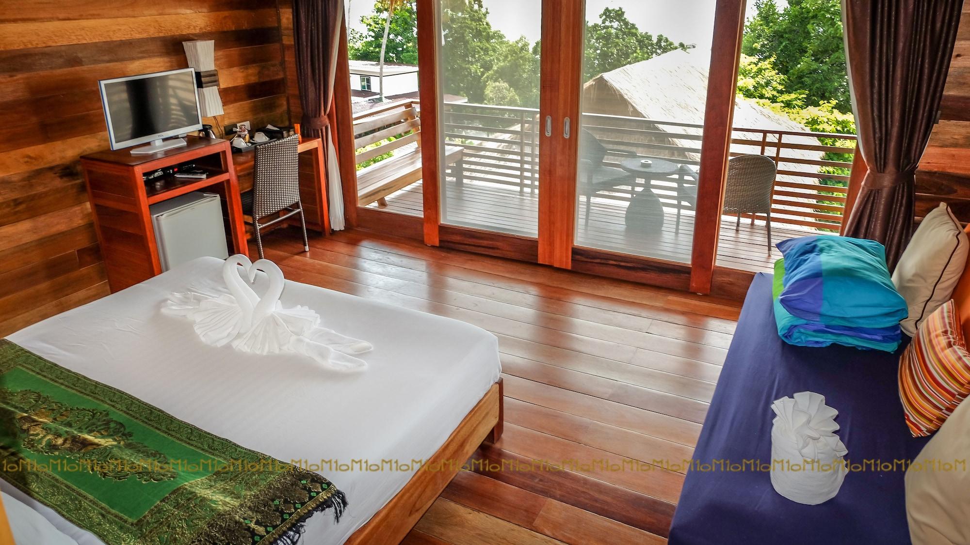 Ten Moons Lipe Resort 외부 사진