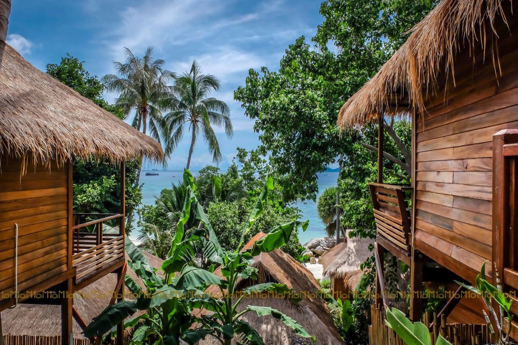 Ten Moons Lipe Resort 외부 사진