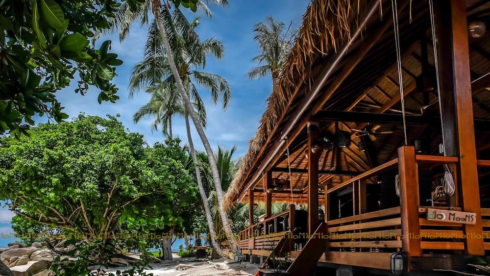 Ten Moons Lipe Resort 외부 사진