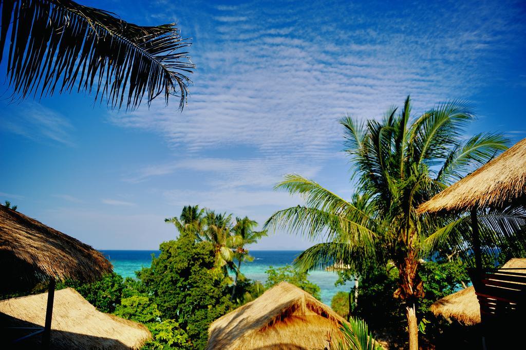 Ten Moons Lipe Resort 객실 사진