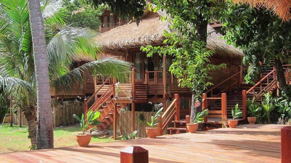 Ten Moons Lipe Resort 외부 사진